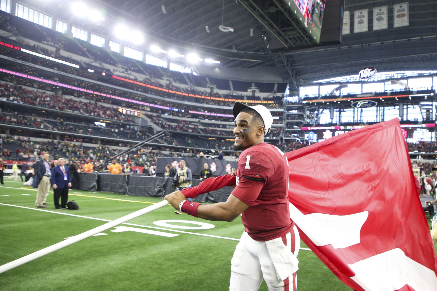 Hurts ride as a Sooner appears headed to College Football Playoff
